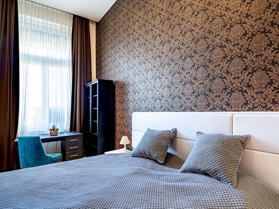 Westend Apartment Будапеща Екстериор снимка