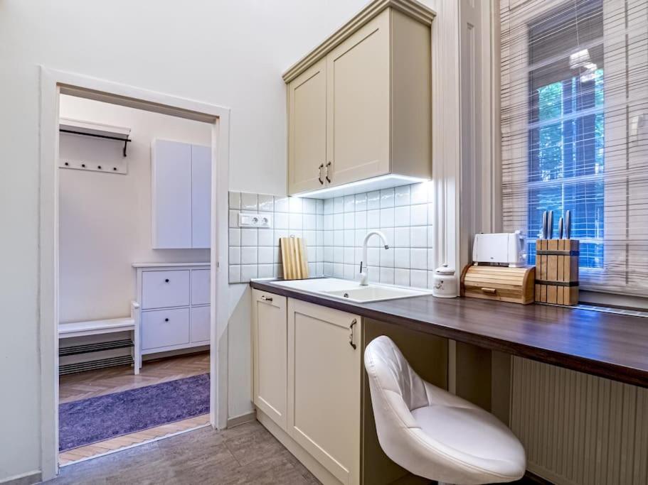 Westend Apartment Будапеща Екстериор снимка
